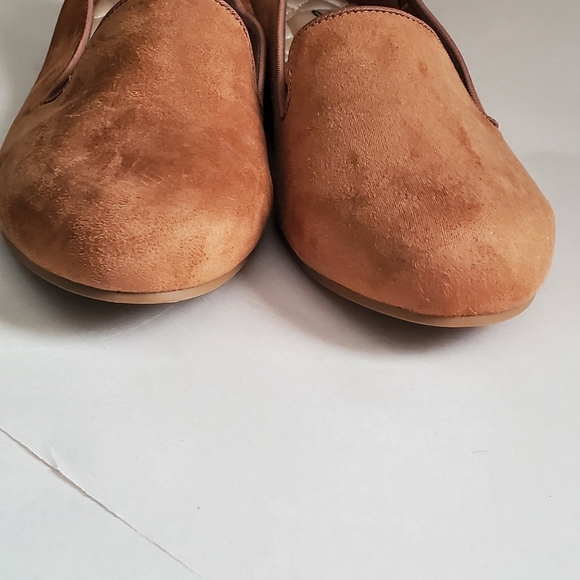 Seven For Man Kind Tan Suede Slip Ons NWOT.  Sz 11. - Picture 8 of 8